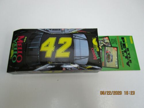 1992 Traks Racing - Nascar Team Set - Kyle Petty