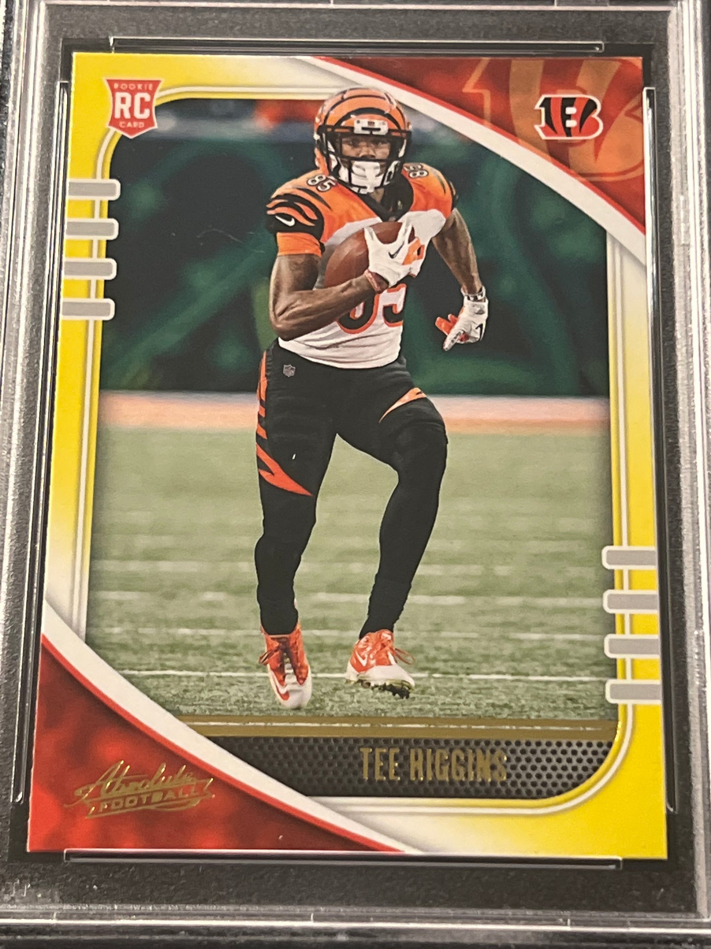 2020 Panini Absolute TEE HIGGINS - PSA 9