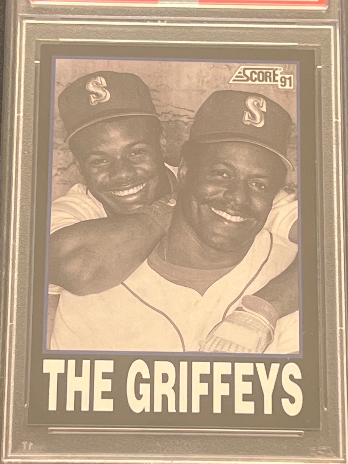 1991 Score THE GRIFFEYS - #841 - PSA 8 NM-MT