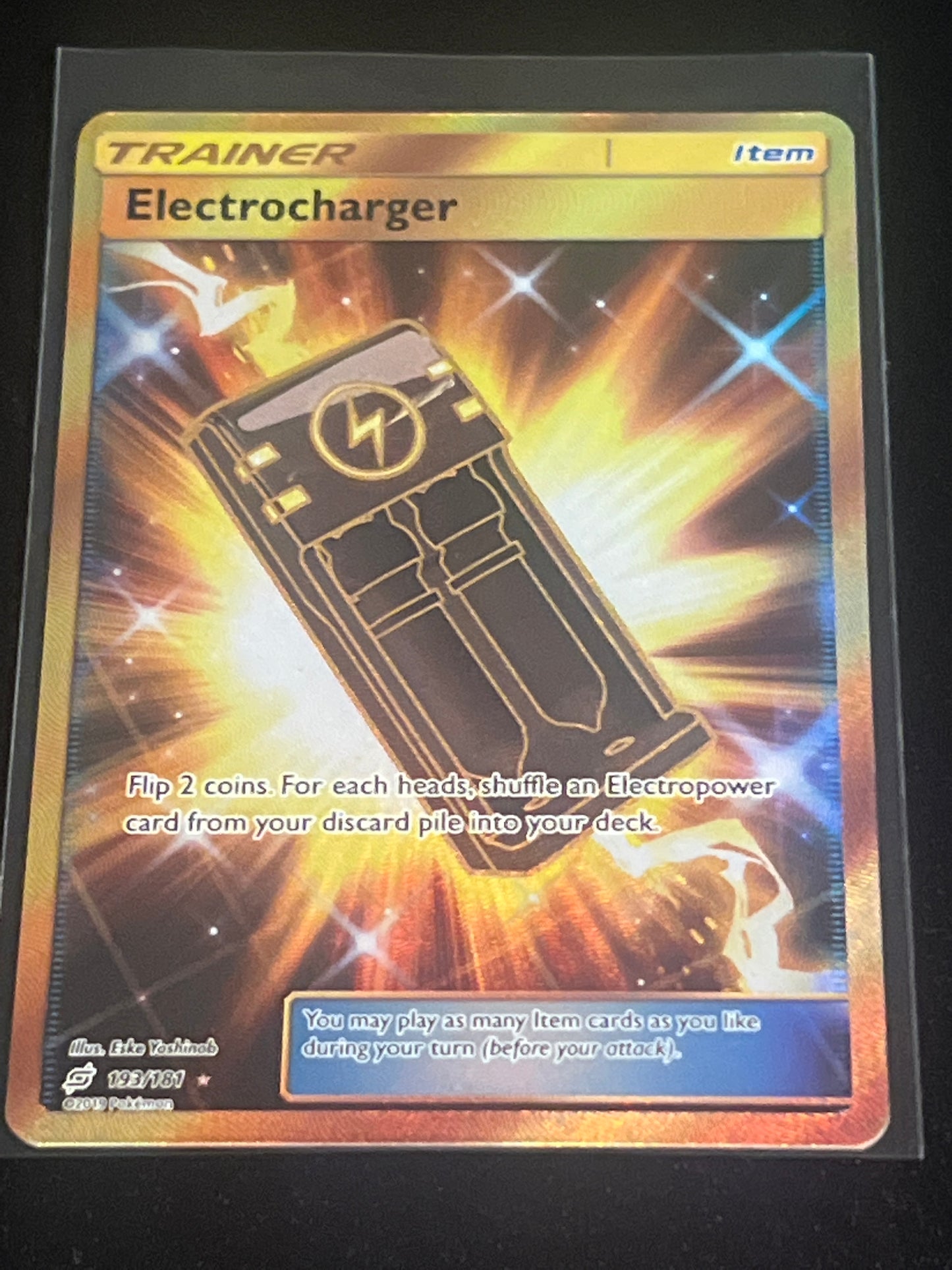 2019 Pokemon Trainer ELECTROCHARGER - Holo - #193