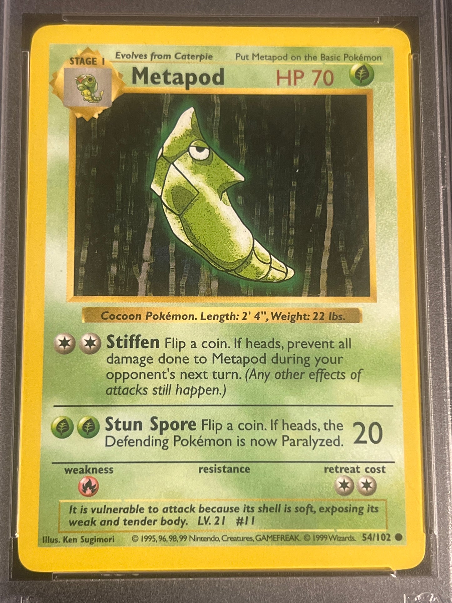 1999 Pokemon Game METAPOD - Shadowless - PSA 9