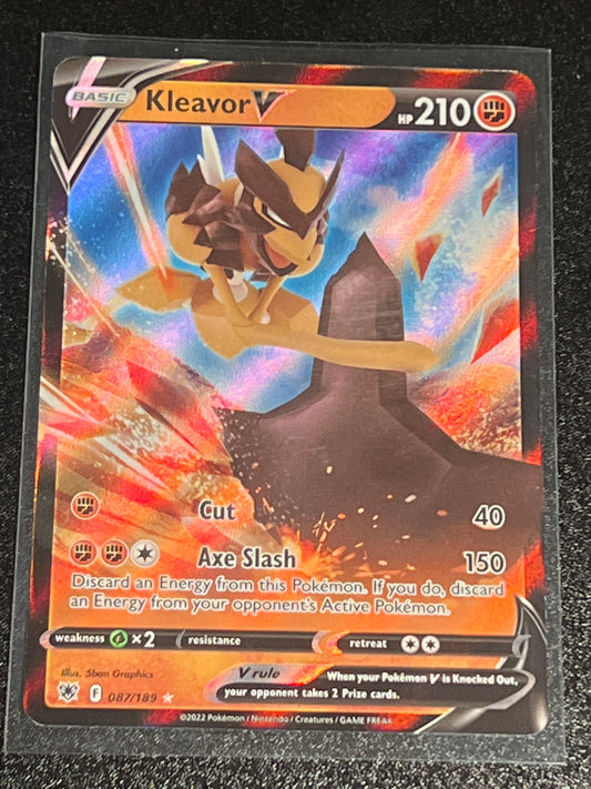 2022 Pokemon KLEAVOR V - Holo - #87