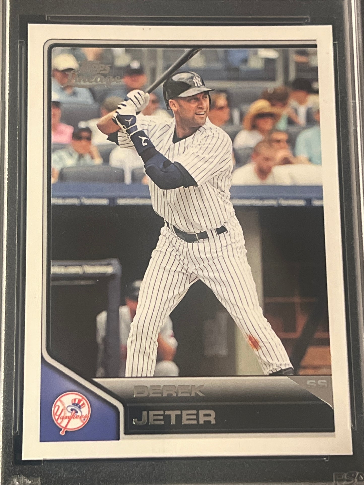 2011 Topps Lineage - DEREK JETER - #2 - PSA 10