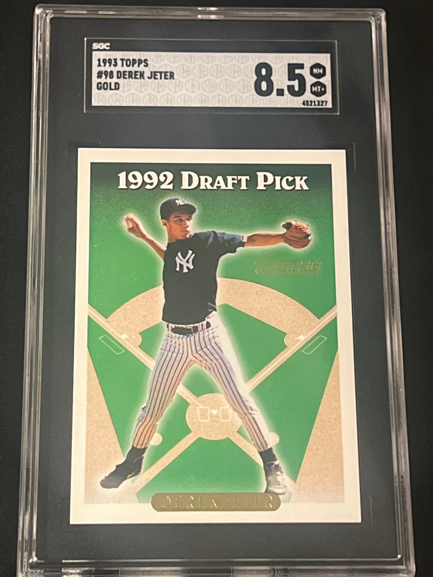 1993 Topps - DEREK JETER - #98 Gold - SGC 8.5