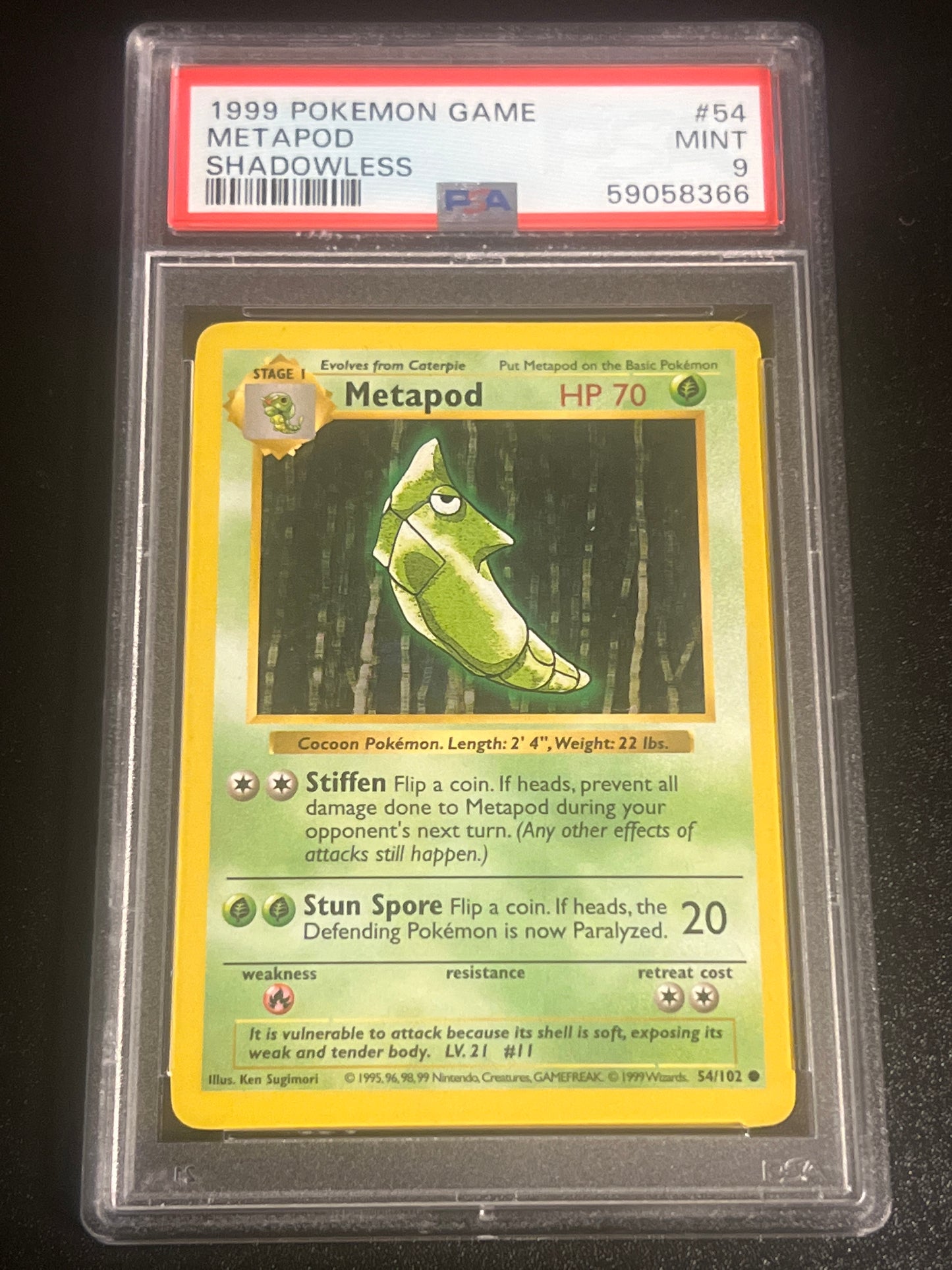 1999 Pokemon Game METAPOD - Shadowless - PSA 9